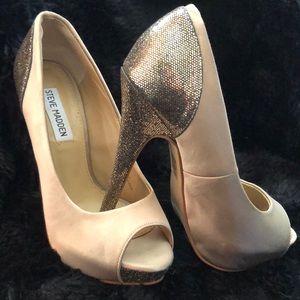 Steve Madden Gold and Champagne Heels